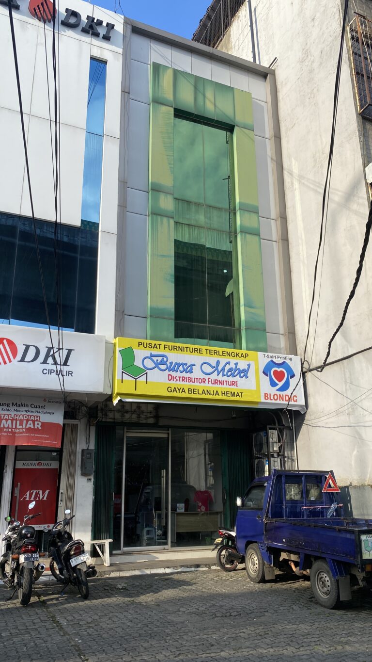 Showroom PT Pusat Furniture Indonesia